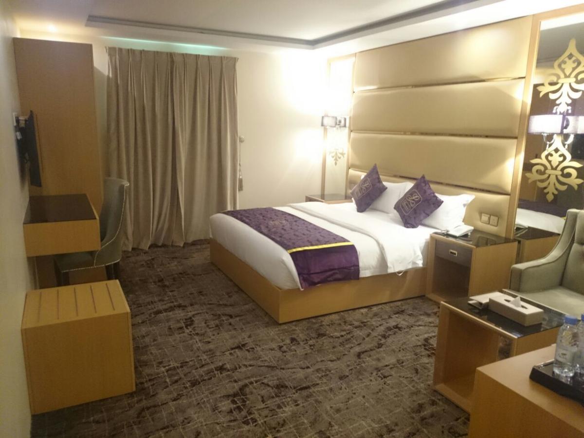 Lavona Inn Jubail Bagian luar foto