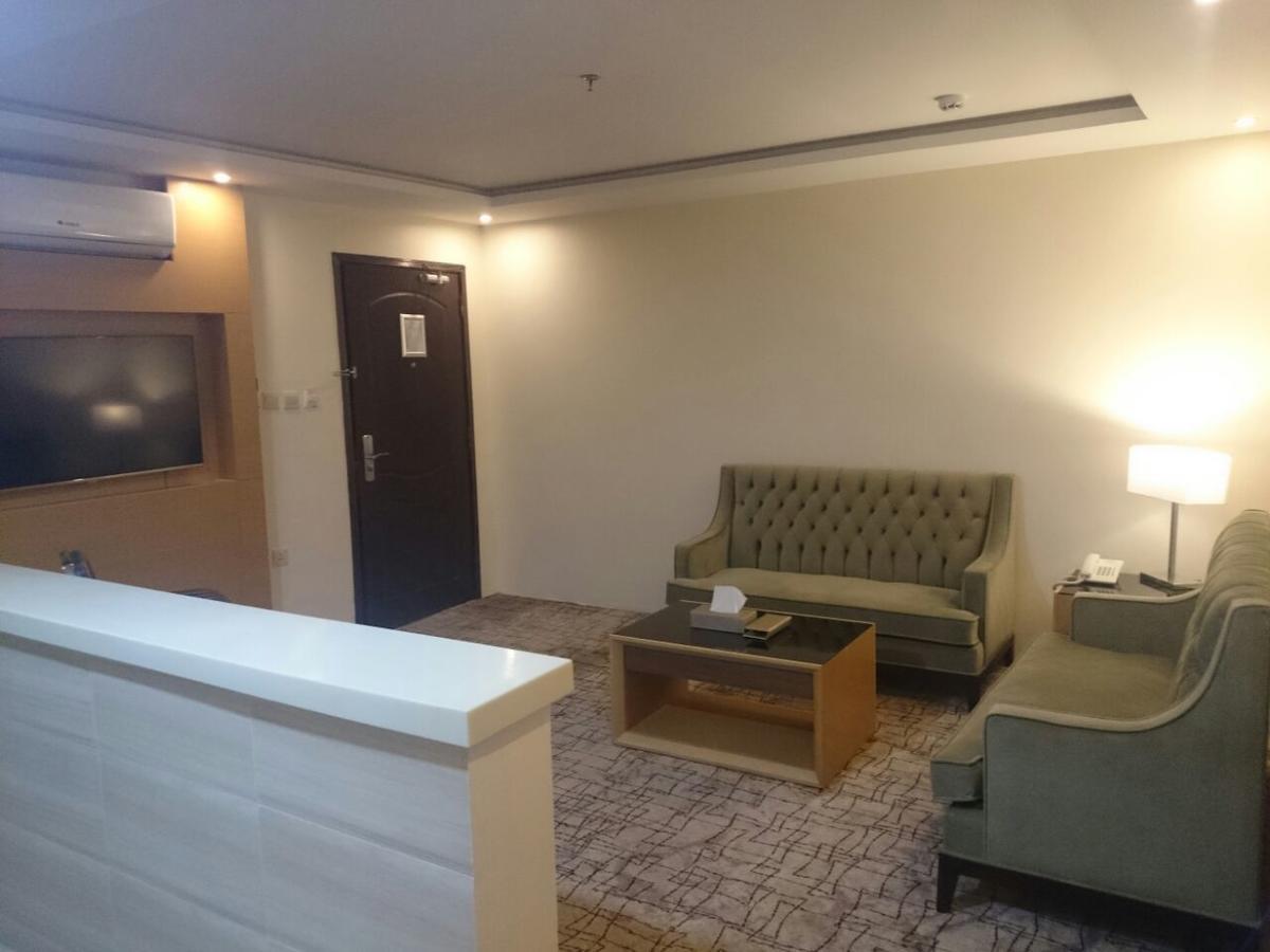 Lavona Inn Jubail Bagian luar foto