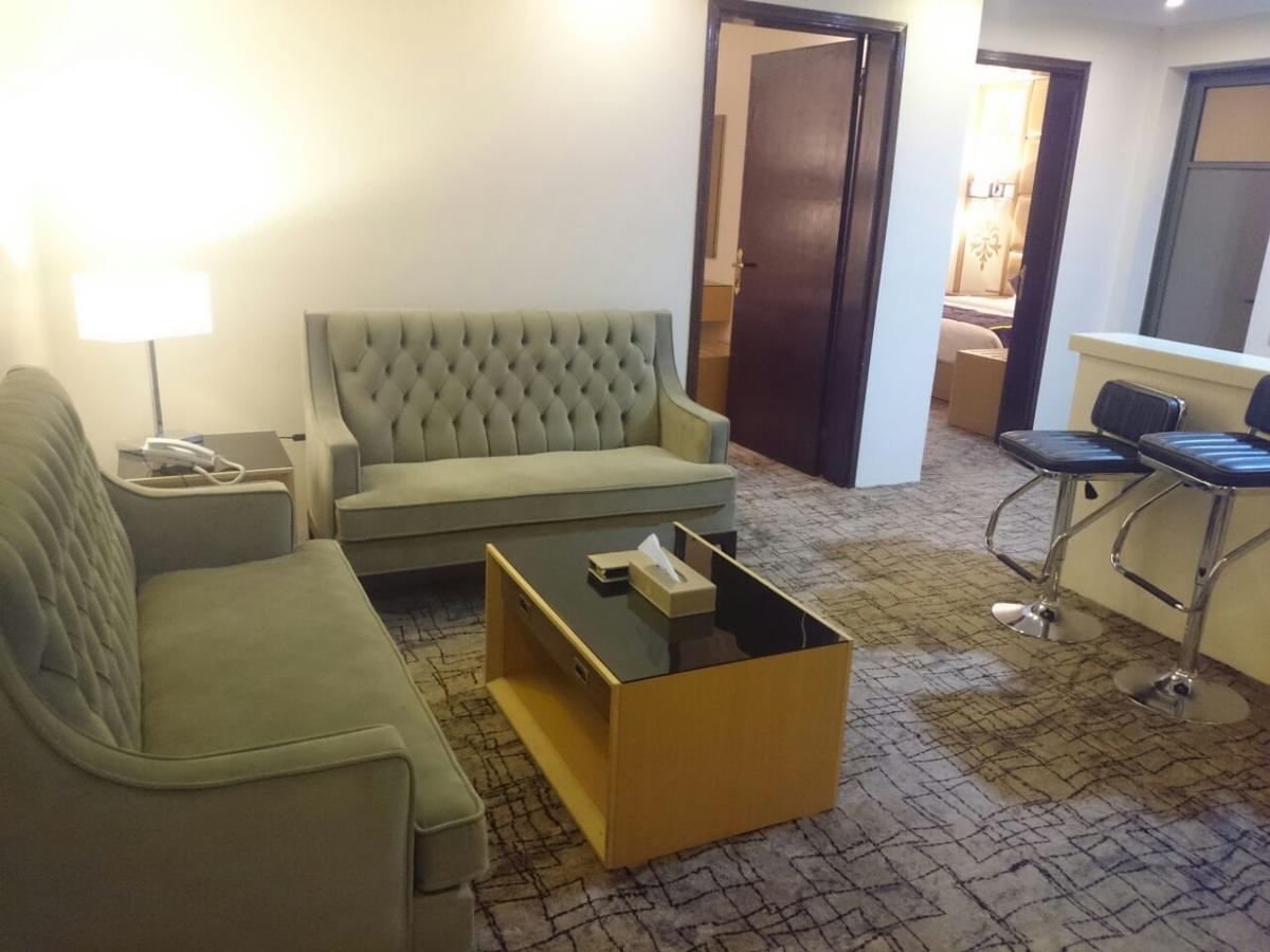 Lavona Inn Jubail Bagian luar foto